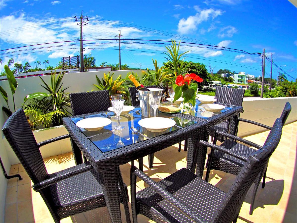 Villa Terrace Garden Okinawa à Onna Extérieur photo